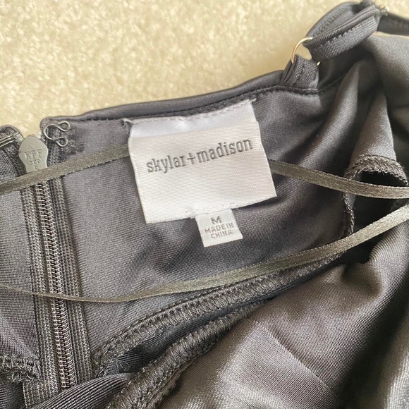 NWT Ruched Black Mini Dress Size Medium - Picture 11 of 11